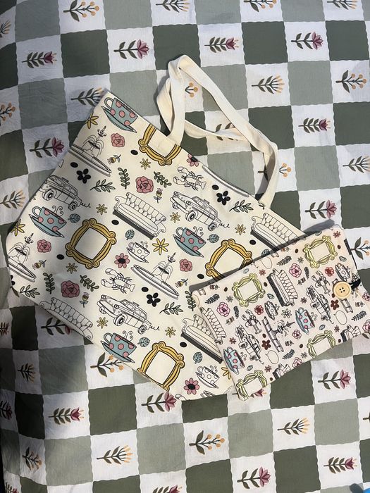 Плътна еко торба и дрешка за книга на Friends