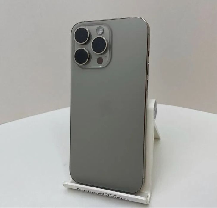 iPhone 15 Pro, 128GB, 5G, Natural Titanium