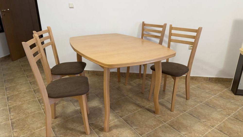 Разтегателна маса 4 стола