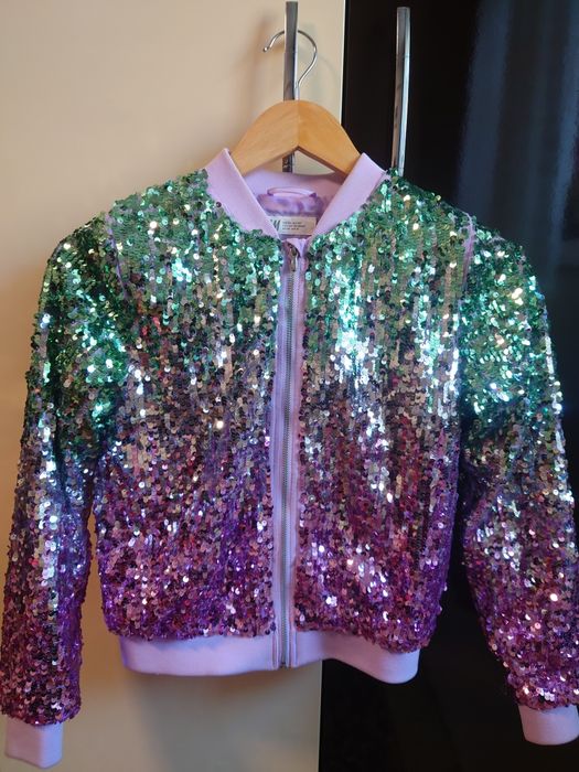 Vând geaca sclipici H&M mărimea 140