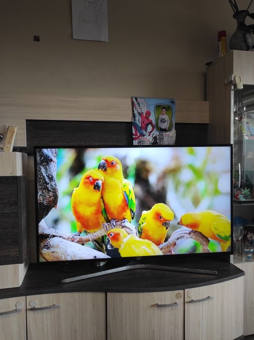 Смарт Телевизор SAMSUNG 50 инча Ultra HD 4K