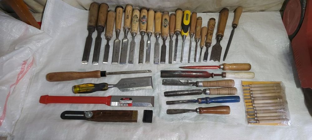 Set dălți sculptură tâmplărie menghina