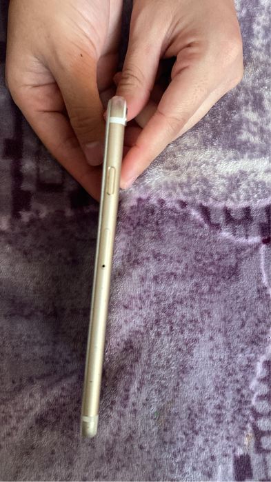 айфон 6 32гб экран треснути