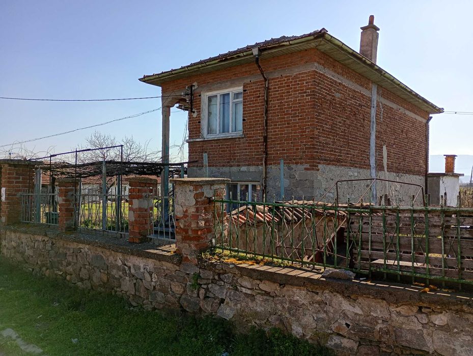 Продава се Къща в Асеновград - 180 кв.м за 255 €/кв.м - Снимка #3