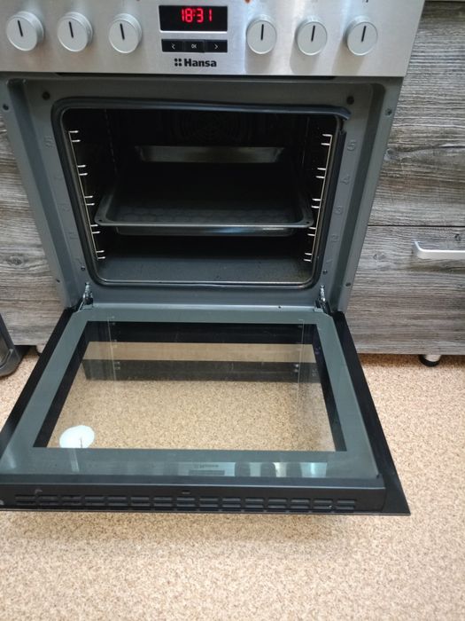 Продам электра плиту Ханза