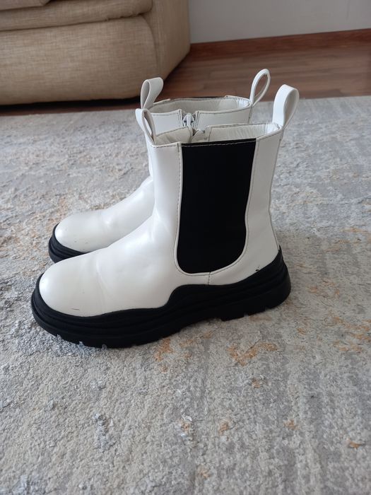 Детские сапожки.