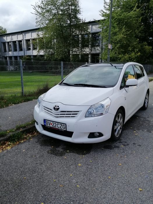 Toyota verso 2.2 diesel atutomata