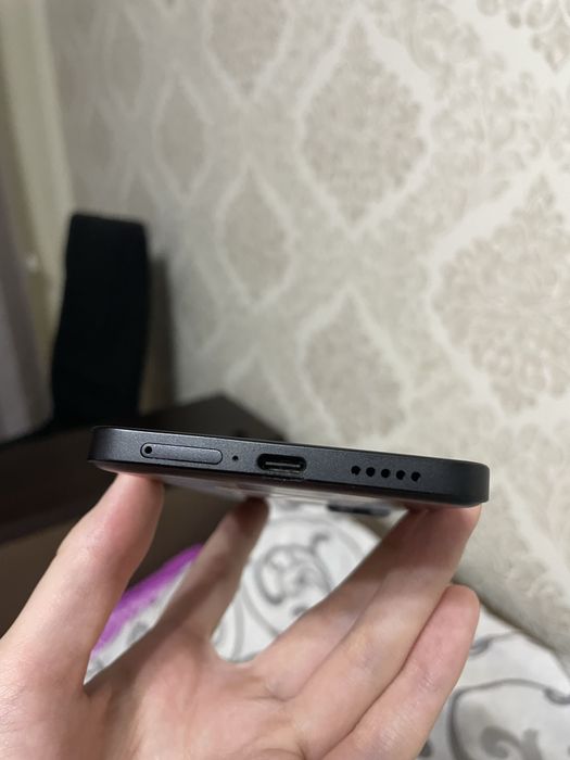 Смартфон Poco F6 5G