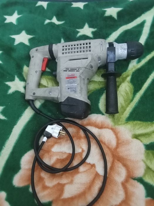 Перфоратор Кроун ,