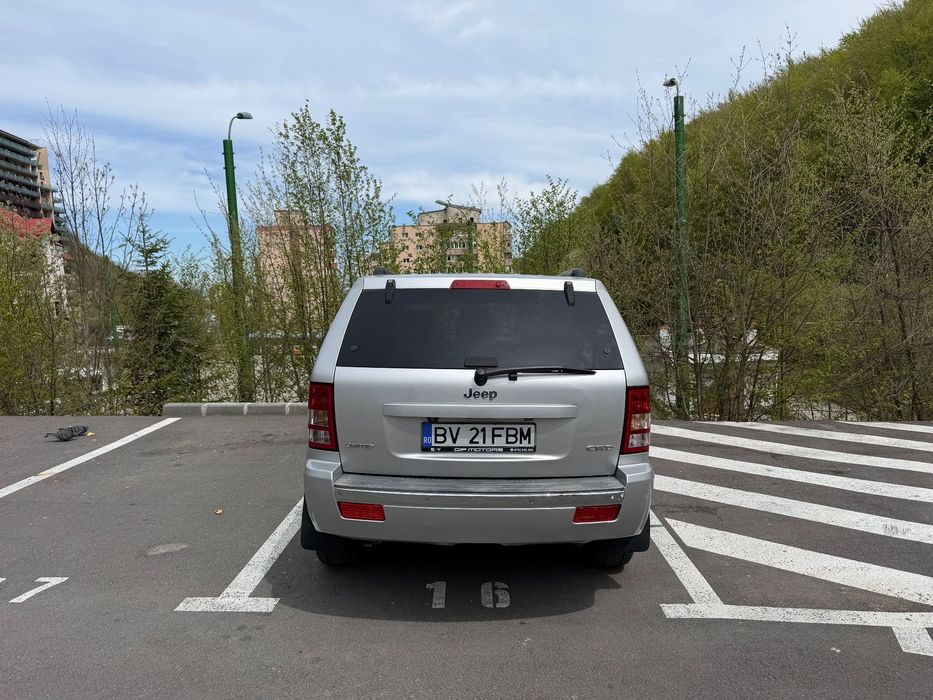 Jeep Grand Cherokee Vand Jeep Grand Cherokee , al doilea proprietar Istoric Jeep Brasov