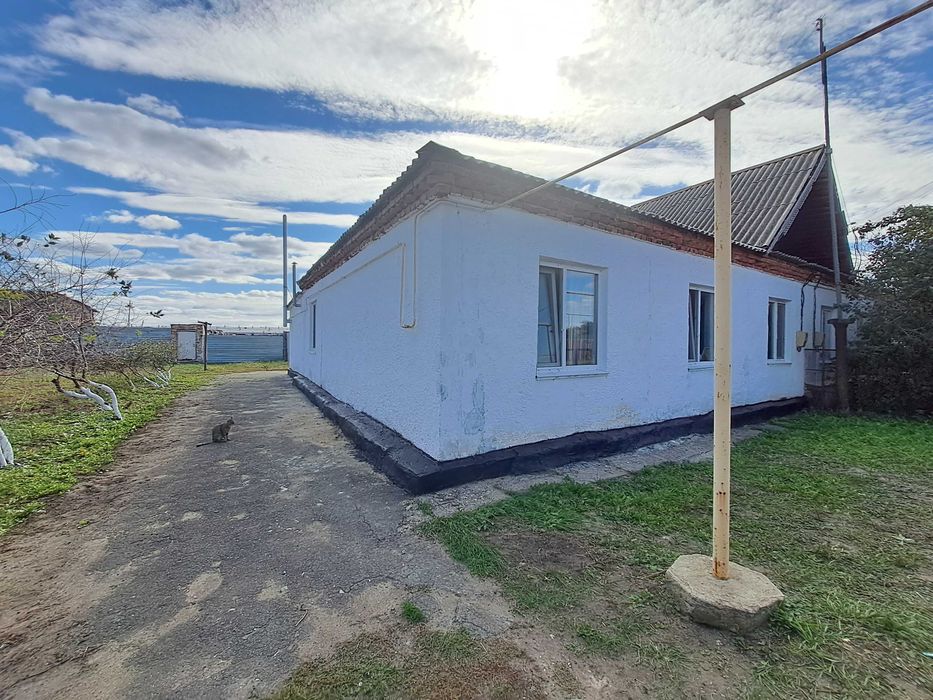 Продам  дом в с. Садовое