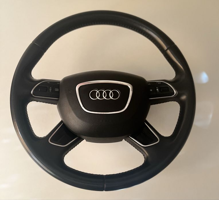 Оригинален 4-лъчев мултифункционален волан с Airbag за Audi A6 C7 / A7 / A8