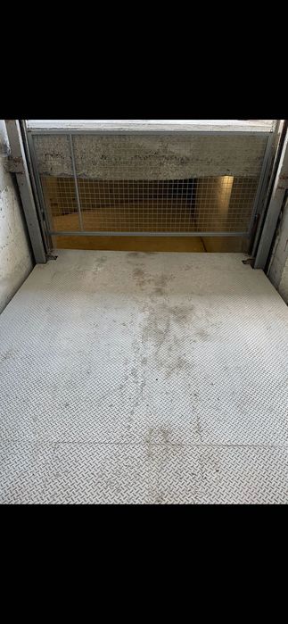 Дава се под наем Гараж / Паркомясто в Варна, Погреби - 20 кв.м за 102 € - Снимка #1