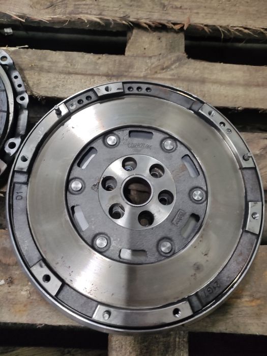 Демферен маховик за Peugeot,Citroen 2.0hdi