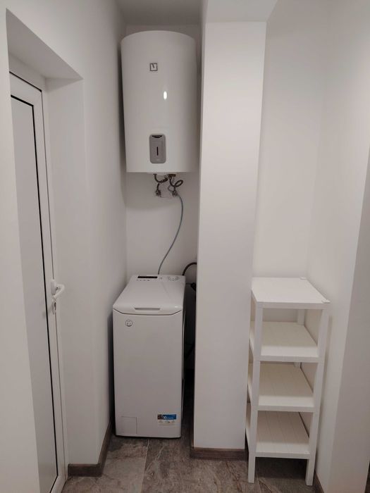 Дава под наем луксозен 3-стаен апартамент