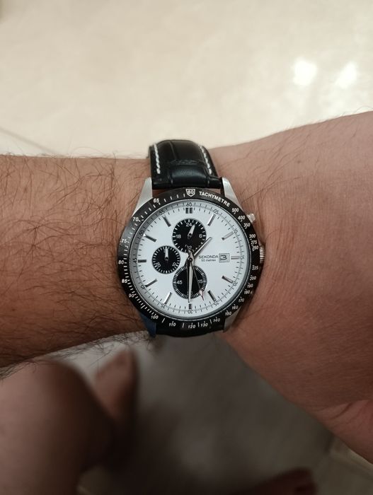 Продаются японские часы SEKONDA Хронограф