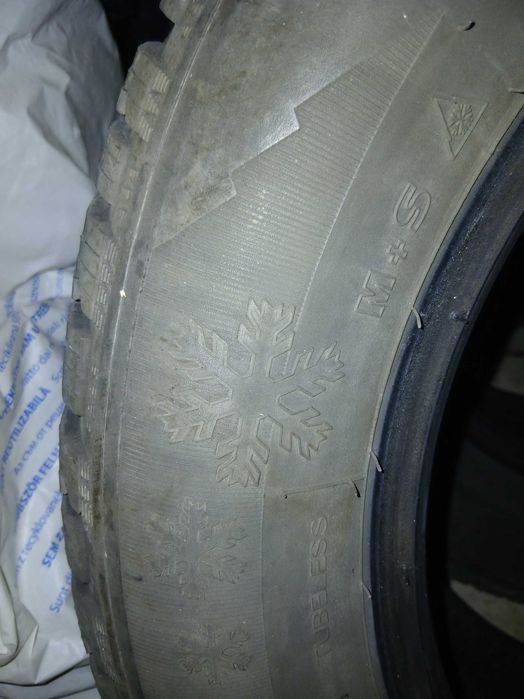 Anvelope iarna Taurus 215/60/R16