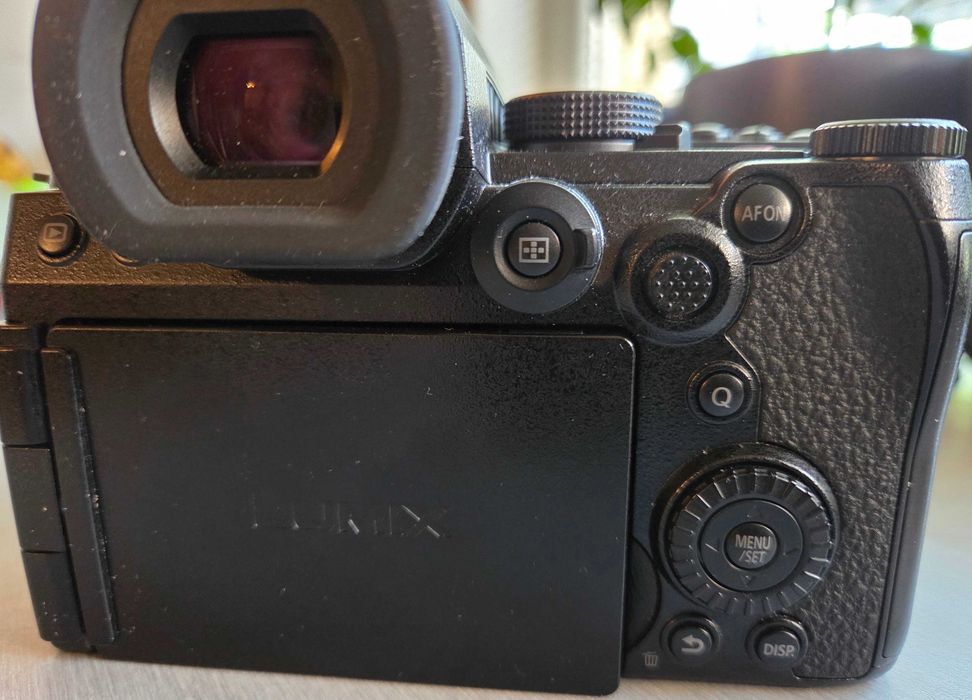 Lumix S5IIX тяло