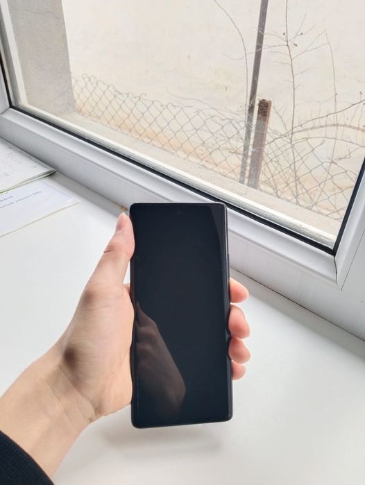 СРОЧНО! redmi note 14pro в идеальном состояний