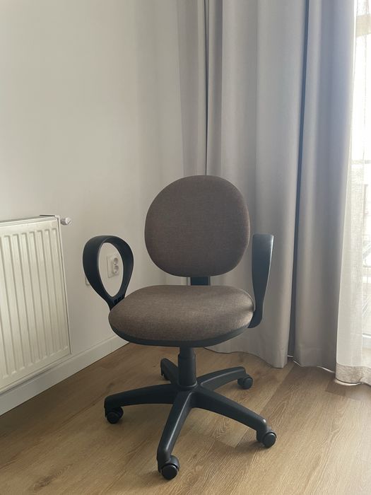 Scaun de birou reglabil cu roti