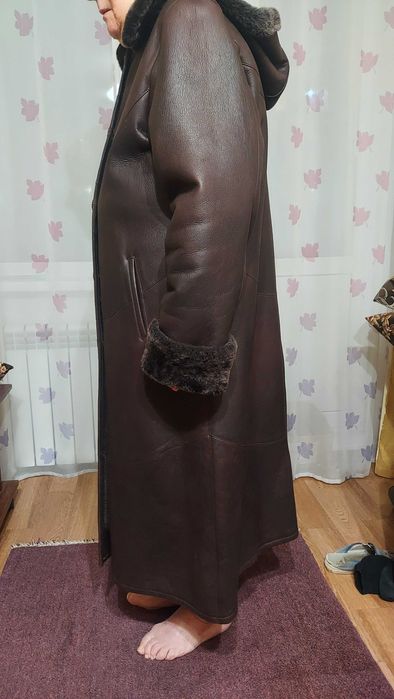 Продам дубленку коричневая