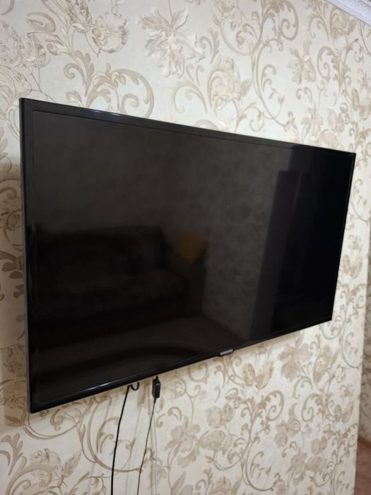 Телевизор SAMSUNG