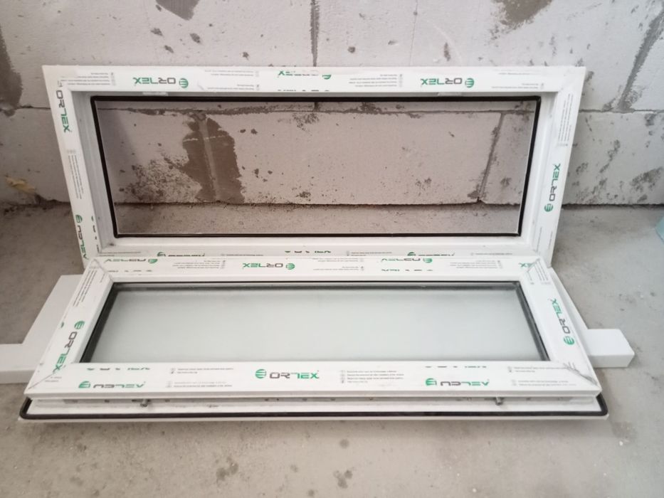 Продам  пластиковую    форточку