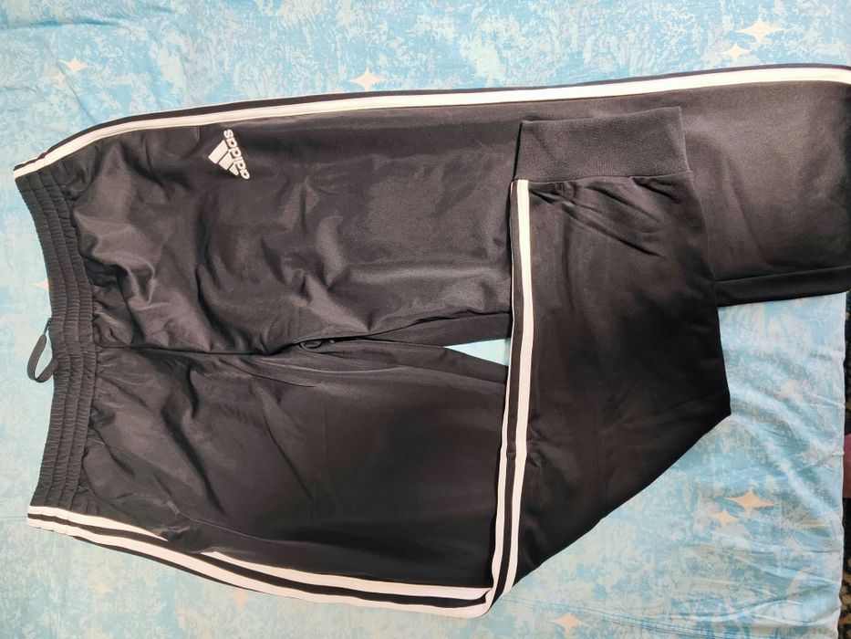 Спортивный костюм Адидас