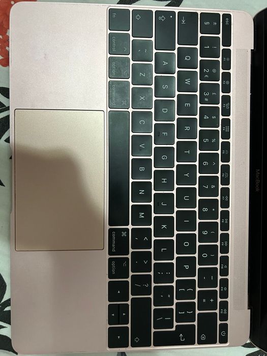 Macbook 12 inch, 2017, rose gold