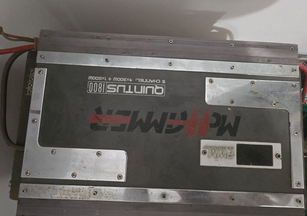 Subwoofer si statie pentru auto