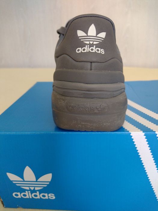 Сникърси Аdidas koжени 38 и 2/3