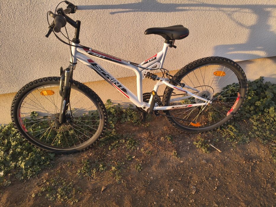 Bicicleta diferite mărimi și marci