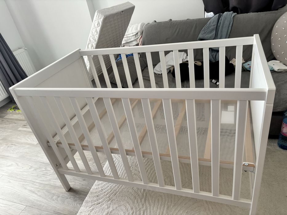 Pătuț Ikea + saltea de spuma