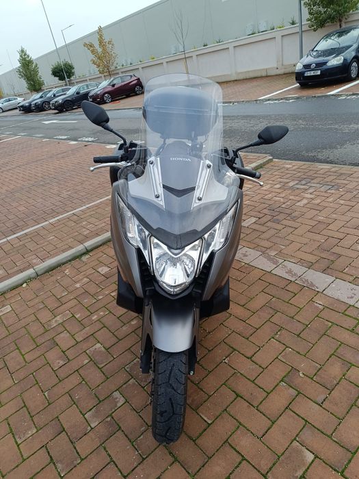 Honda integra 750
