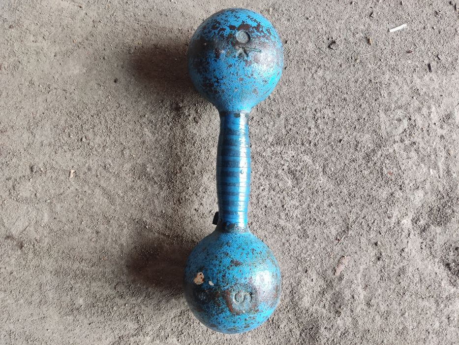 Продам советскую гантелю