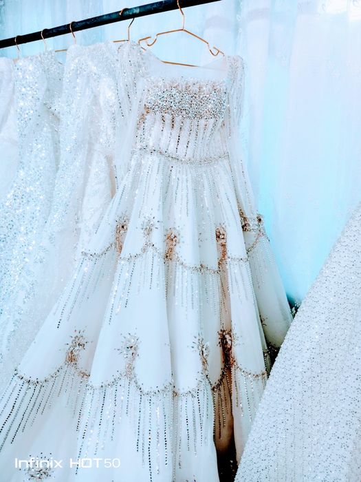 Sifatli Kelin koʻylaklar