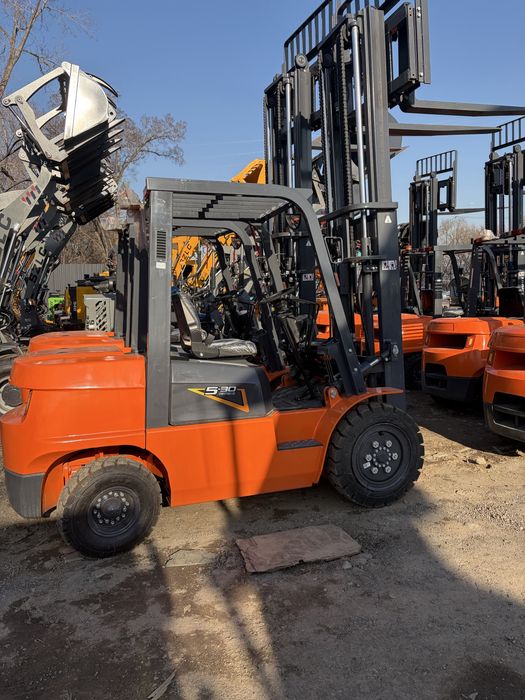 Вилочный погрузчик кара  Lonking