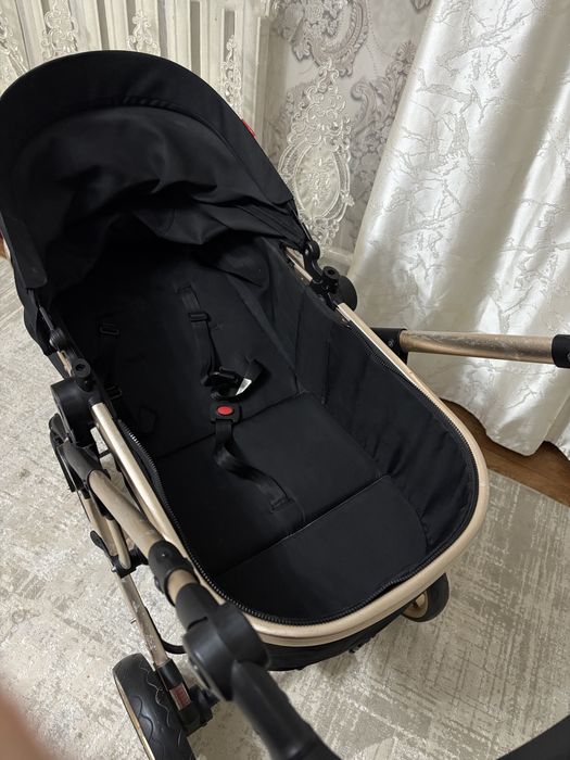 Коляска черный классический