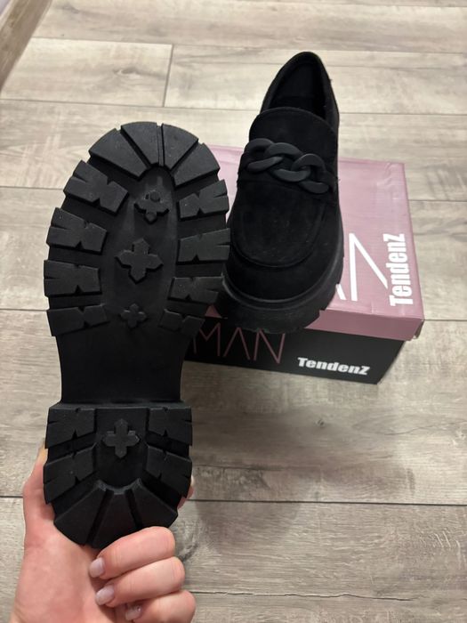 Дамски обувки Tendenz