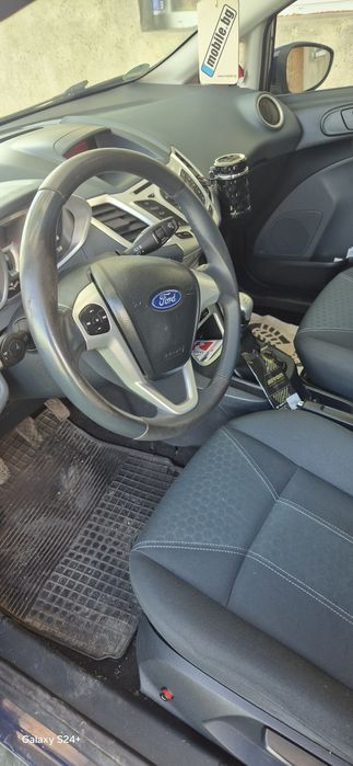 Продавам форд фиеста