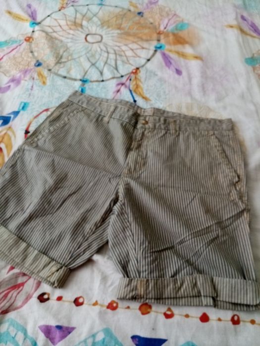 Къси панталони, много удобни и без следи от употреба. Като нови са.