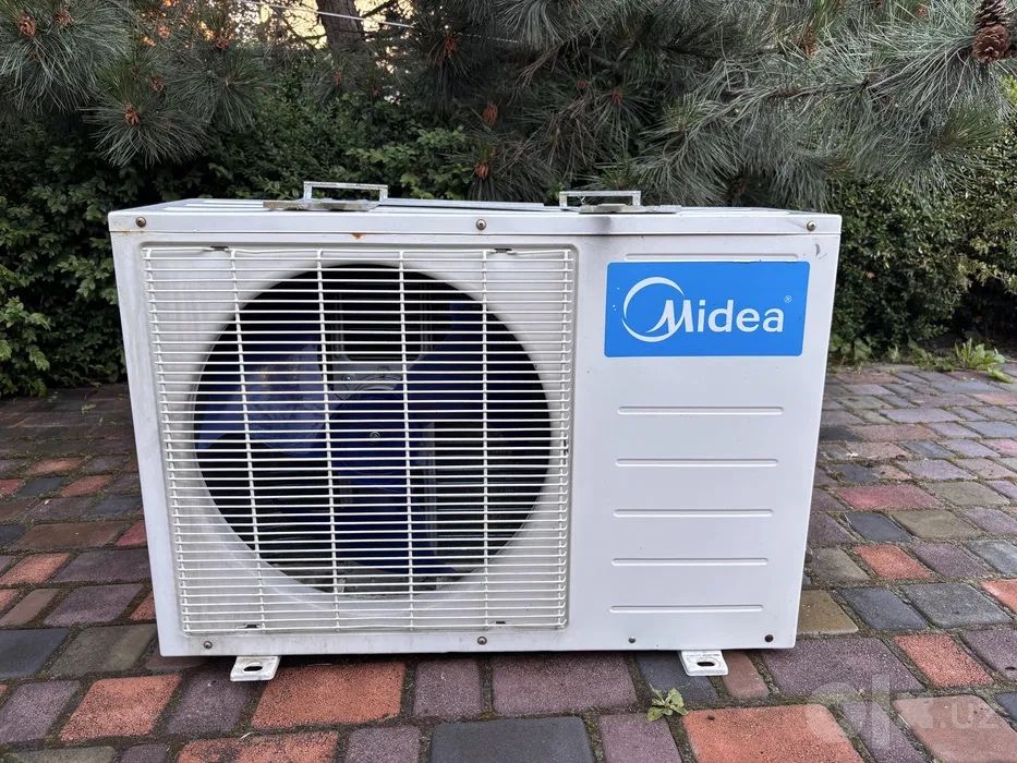Кондиционер Midea-12