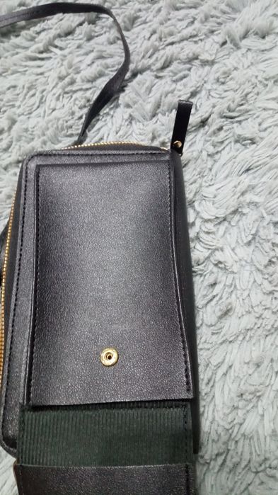 Borsetă tip portofel.