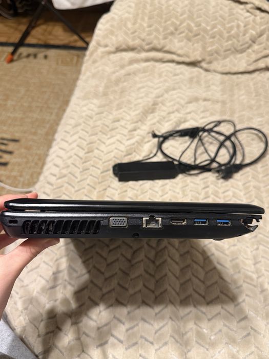 Срочно продам на запчасти Lenovo