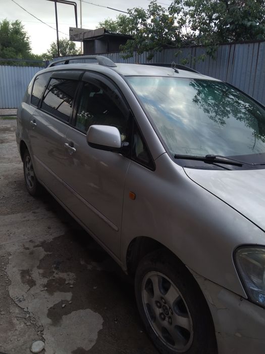 Тойота Авенс версио