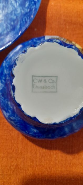 Set ceașcă și farfurie