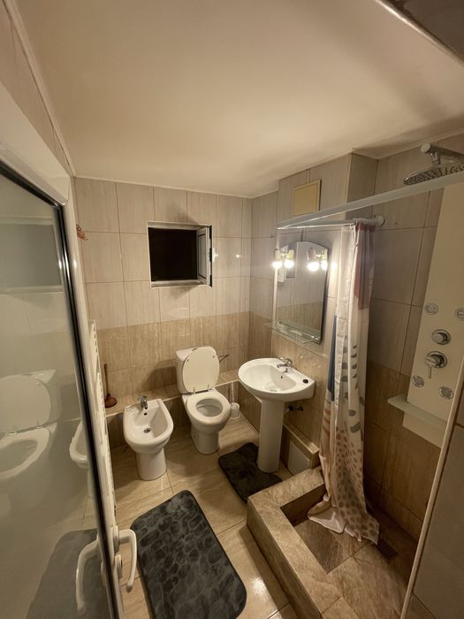 Apartament 2 camere de inchiriat, zina Sfanta Vineri