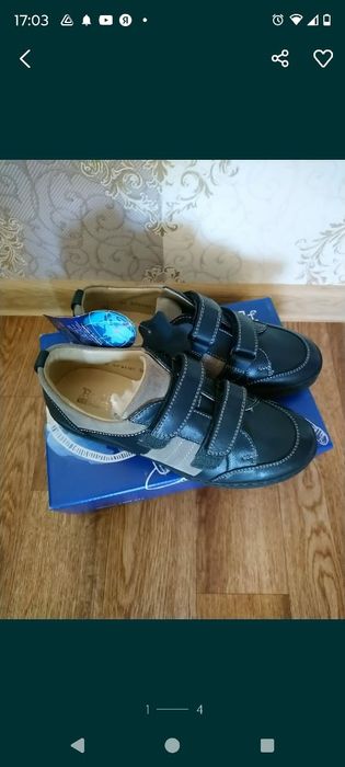 Продам кроссовки подростковые