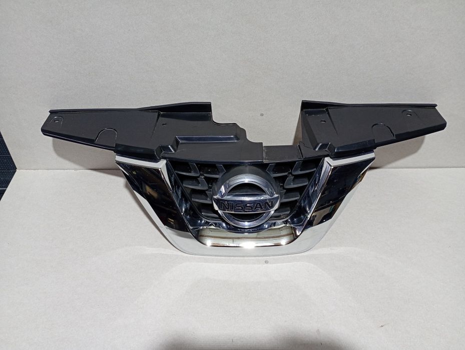 Grila centrala bara fata Nissan juke facelift camera