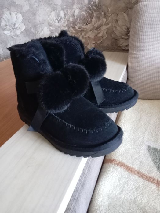 Зимние сапоги , уги, ботинки